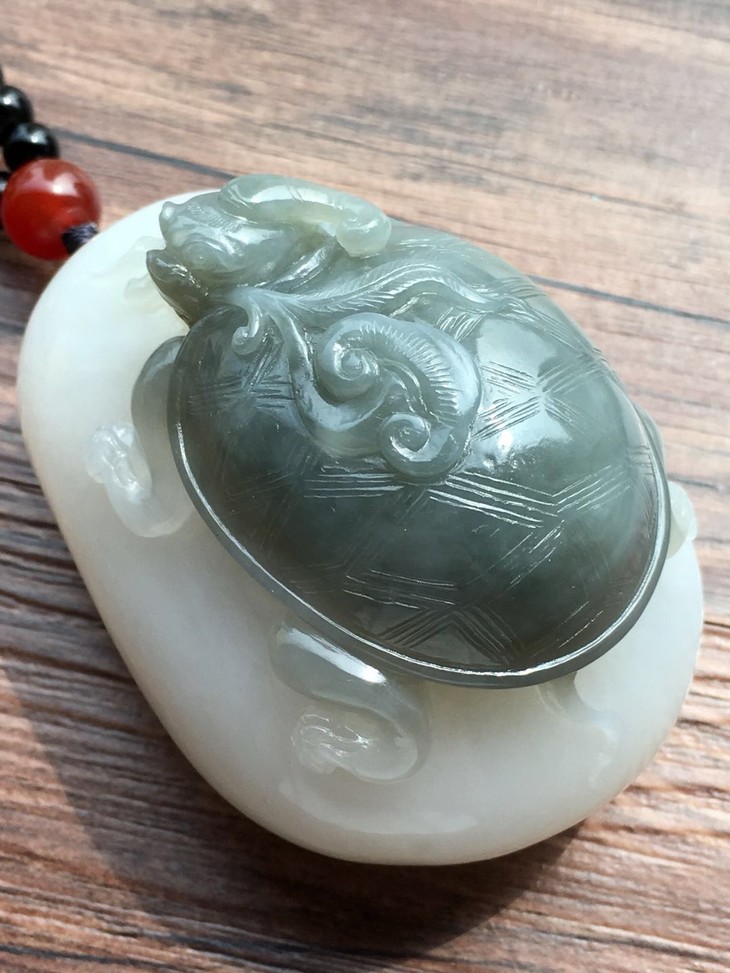 900635和田玉青花青海料龙龟神兽手把件