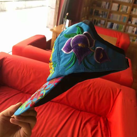 仿古刺绣遮阳帽 商品图0