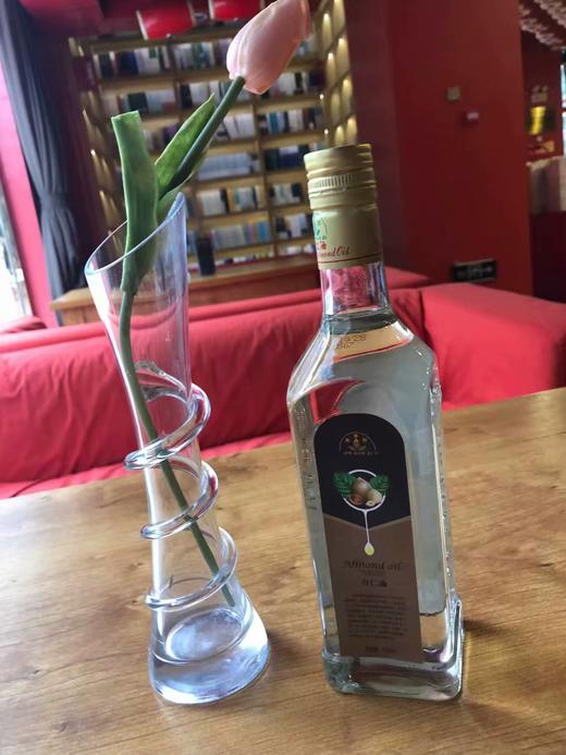 金果籽牌有机杏仁油 商品图0