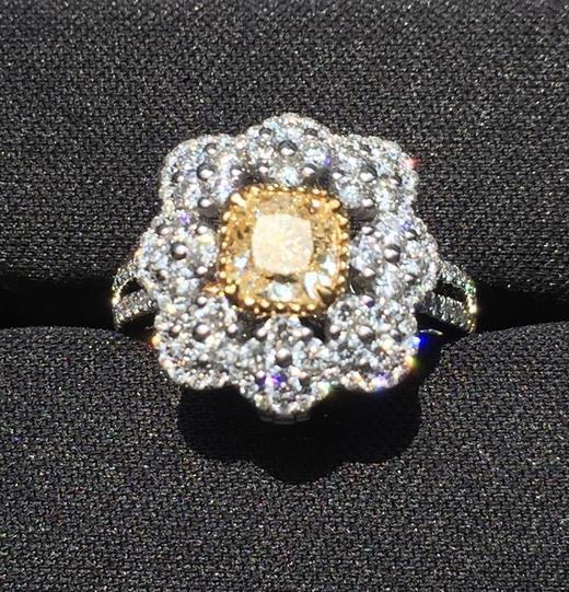 1.00克拉黄钻 18k金豪镶戒指吊坠两用款 商品图2