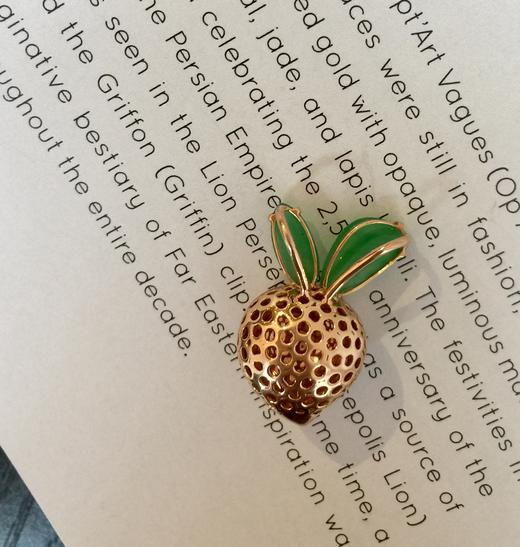 苹果绿高冰翡翠萝卜造型胸针 商品图1