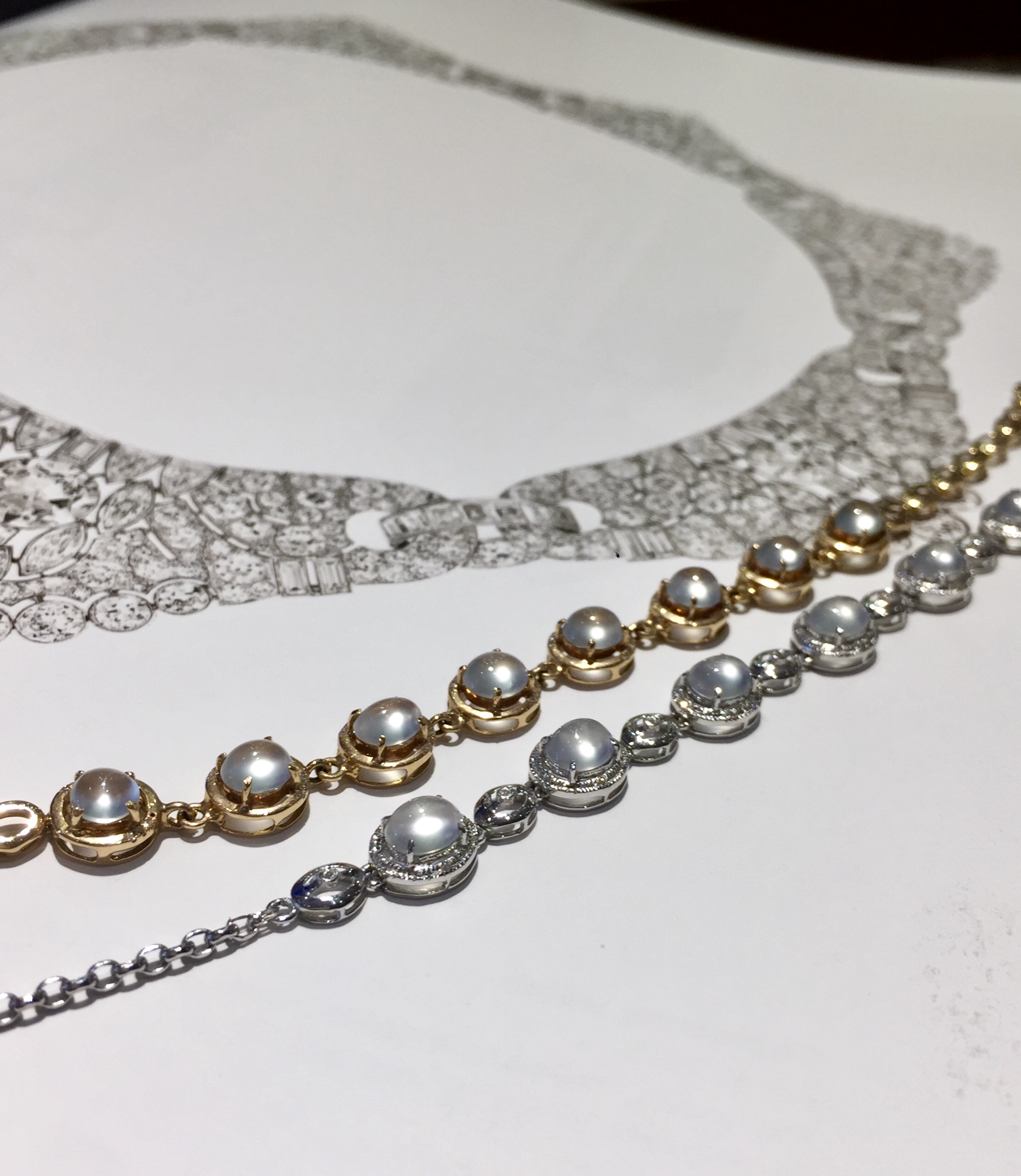 高冰白色翡翠钻石豪镶手链