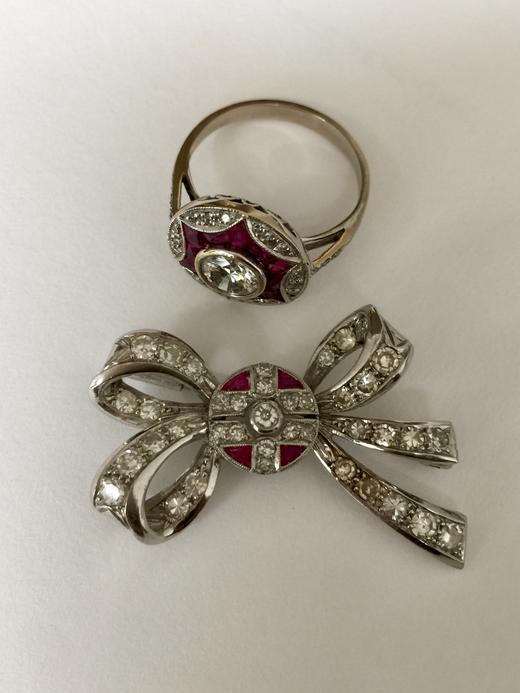 无边镶嵌红宝石戒指胸针套装 商品图2