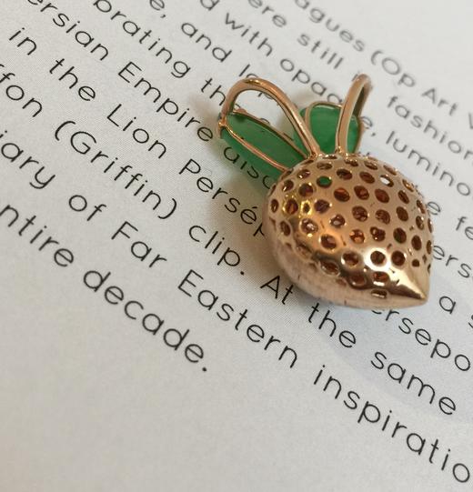 苹果绿高冰翡翠萝卜造型胸针 商品图2