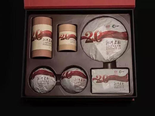 一球20周年纪念大礼盒 商品图1
