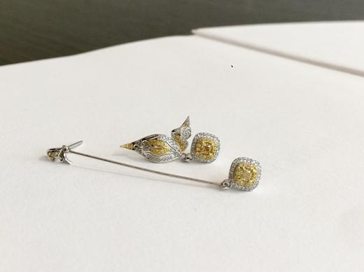 蝴蝶翩翩不对称造型黄钻耳环 商品图5
