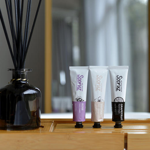 【复购率超高特价 超级回馈】SOORUZ 树柔乳木果护手霜3支套装 牛油果樱花玫瑰 保湿滋润 法国进口 商品图3