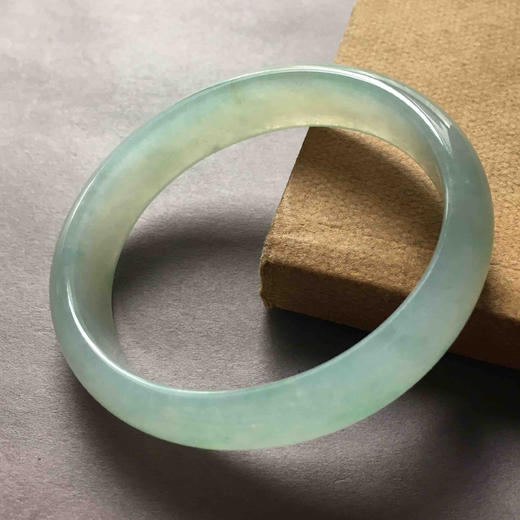 糯冰种黄加绿翡翠贵妃镯55 商品图0