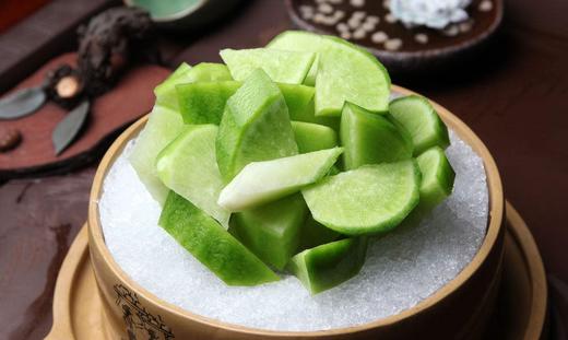 本地青萝卜腌渍生吃烧煮约500克