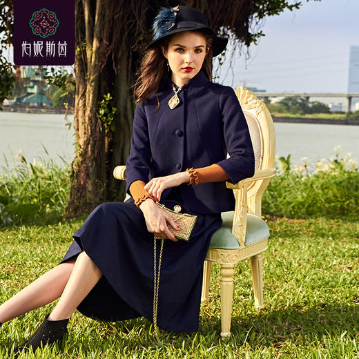 【伯妮斯茵】3A6771-- 蓝色外套 --阿让特伊花田--《画尽世间光影，只为挚爱的女人》 商品图1