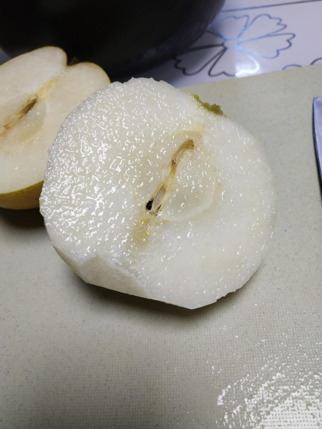 这个季节最好吃的梨秋月梨果肉细腻甜度高水分足爆好吃48斤装58个包邮