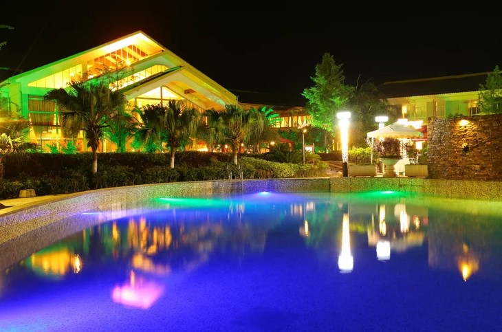 即将下架雅安周公山299限时抢楠水阁豪华标间1晚早餐无限次温泉有效期