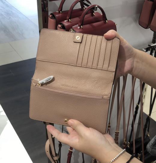 清库存！MK小猪鼻斜挎手铃手机包钱包 商品图3