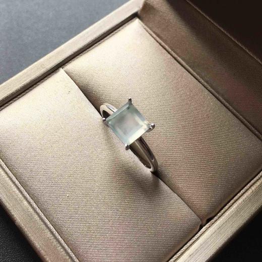 高冰种飘花方形祖母绿切割翡翠戒指18k白金镶嵌 商品图2