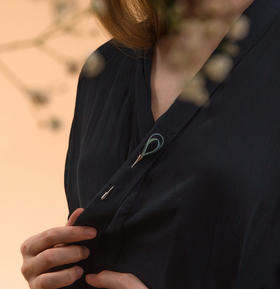 北京仓｜Vlum-Gouttes-双色孔雀蓝 胸针［法国设计师］