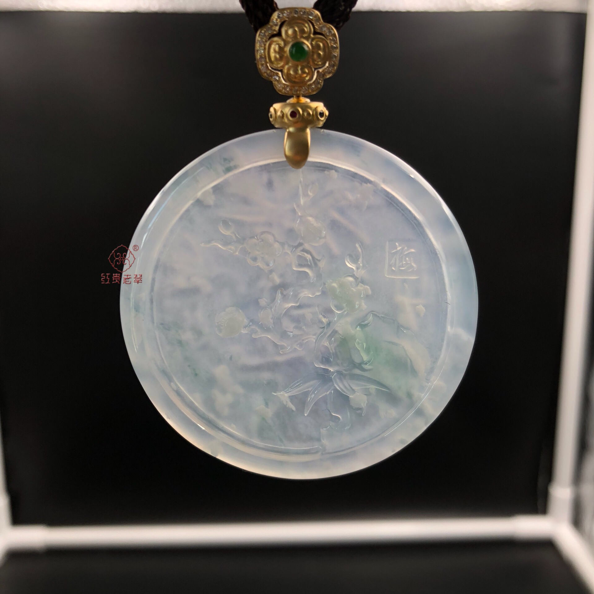 完美细腻镶嵌18k黄金彩宝和钻石双面扣配满色元宝冰紫圆珠和红翡圆珠