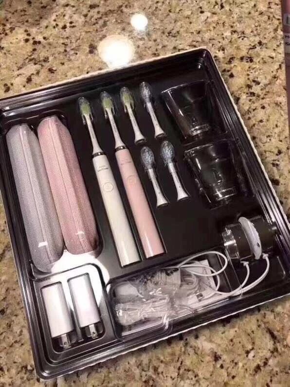 飞利浦最高端系列千颂伊同款电动牙刷两只装完整的两份套装