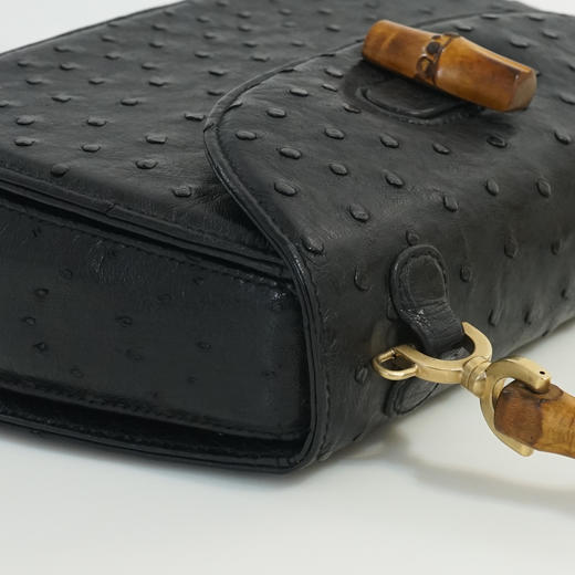 gucci鸵鸟皮竹节包