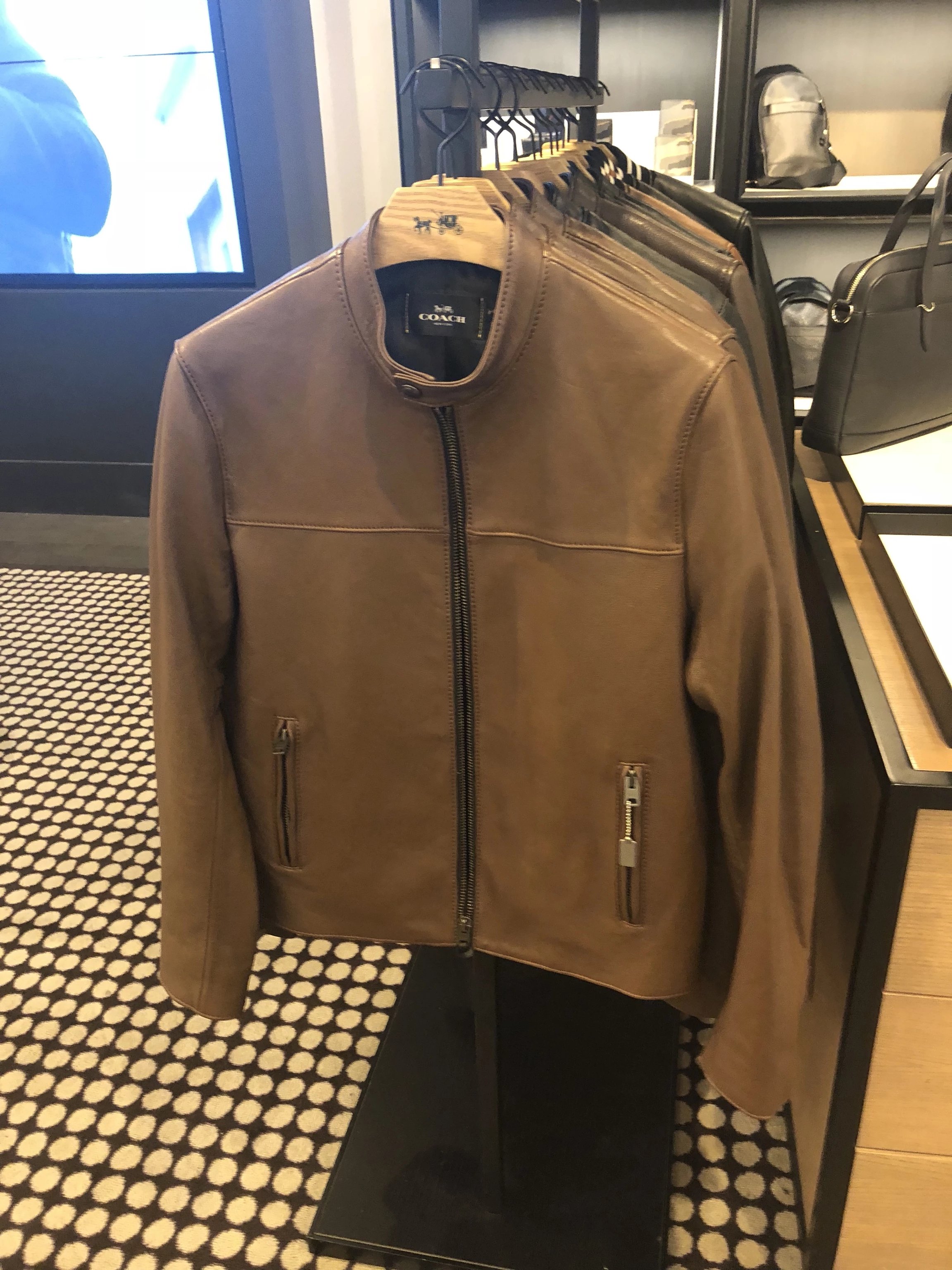 coach蔻驰男士皮衣外套真皮牛皮奥莱款