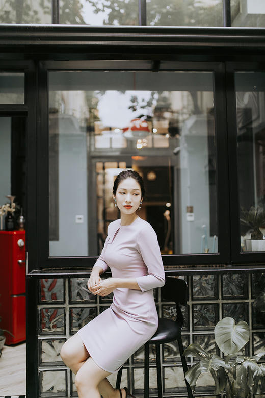 AtelierMissLu / Elvira 香芋紫花朵装饰连身裙 商品图8