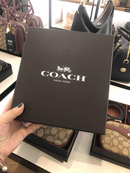 新款！Coach超复古两用C标礼盒 商品图5