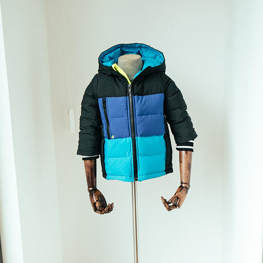 2021底-5折  不退换 THS Man 原厂童装 撞色拼接款羽绒服 CV031 商品图3