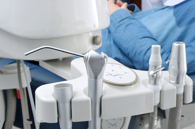 59元抢购原价507元小白兔口腔医院德国kavo洁牙套餐(洁牙 抛光 药水