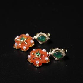 清代红玛瑙花片镶金耳环