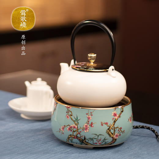 【莺歌烧旗舰店】粉彩浅蓝梅竹先春 电陶炉 商品图1