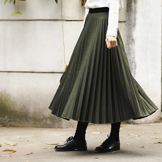 茵曼2018春秋新款文艺松紧腰风琴褶a字半身裙显瘦百褶中长裙裙子