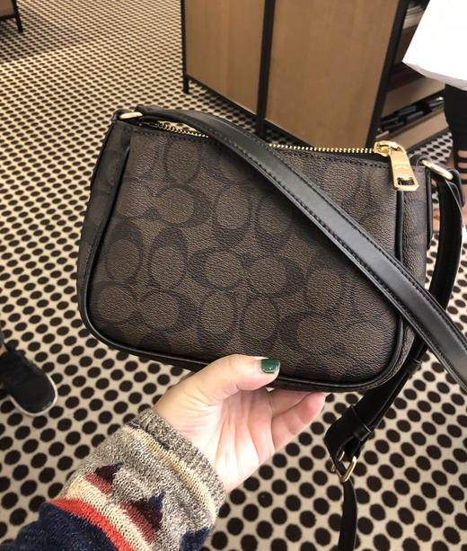 coach 老花款小可爱斜挎包