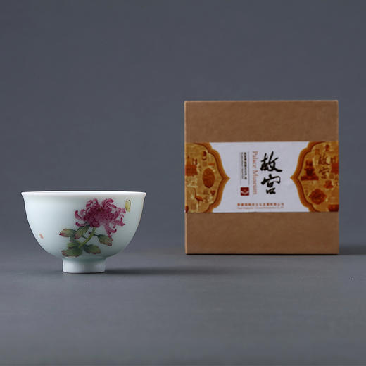 故宫博物院 玉瓷单杯·蝶恋红菊【预计3天内发货】 商品图2