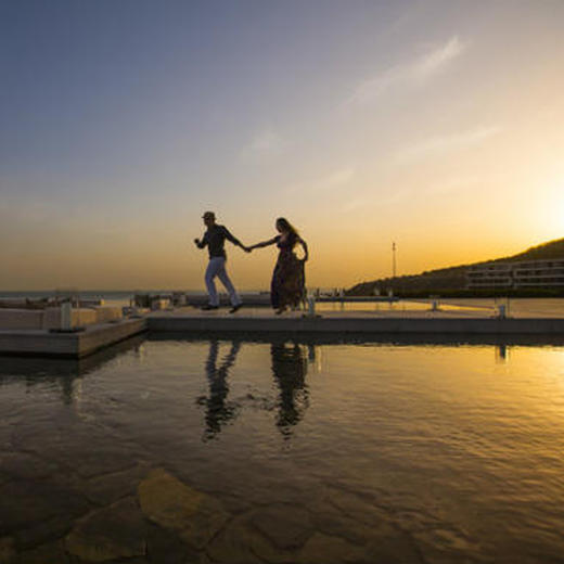 浪漫之旅（日/法餐厅700元用餐额度+双人汤泉三温暖豪华海景套房含早） 商品图0