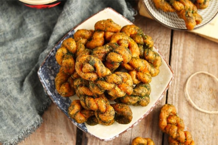 追剧就要来点大份的 海苔麻花/小小酥/猫耳朵 每一口都让你吃到停不