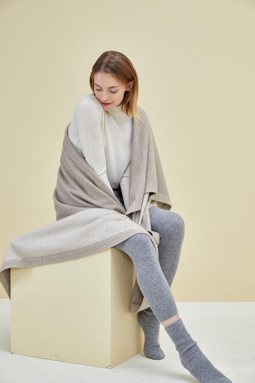 双面羊绒包边毯  SJN18P789B 商品图5