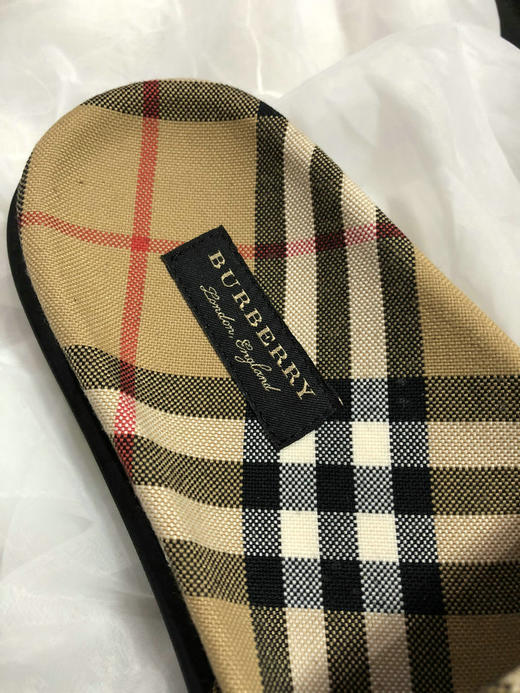 b*rberry巴bao莉格子布拖鞋