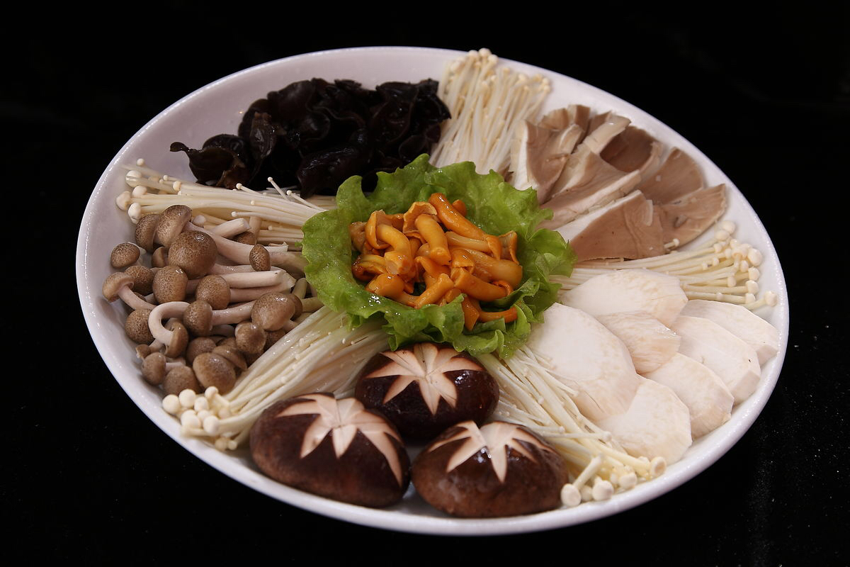 本周特惠火锅组合2斤最好吃的锡盟羊肉片6斤有机涮菜199元