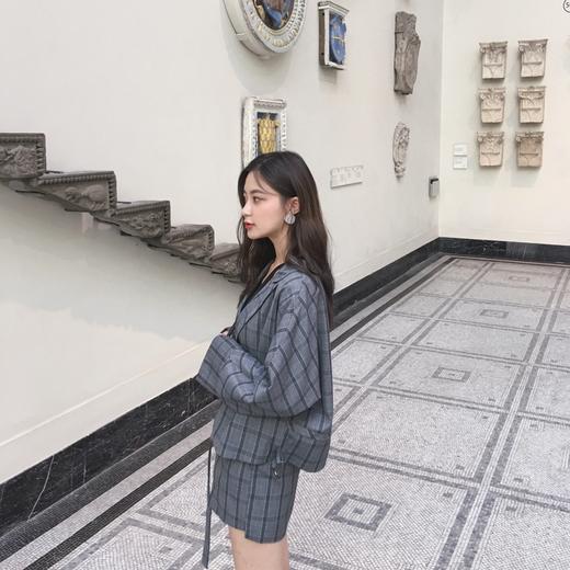 特价不退不换 介意慎拍！ 金蘑菇菇 洋气休闲feel的廓形套装西装外套格子短裤 商品图2