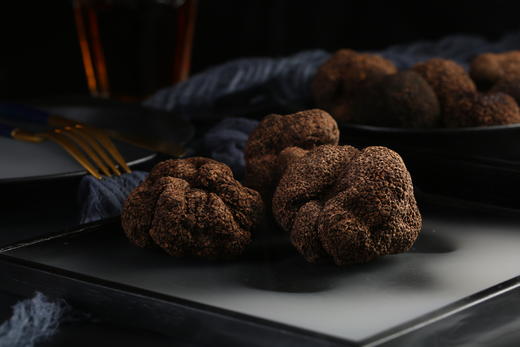 【和菜头品牌】出口级 松露7-8cm黑钻 500g 源自高黎贡山 商品图0