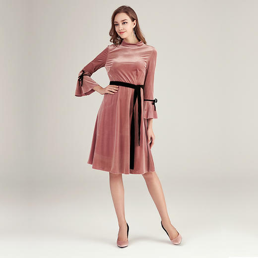 eitie爱特爱品牌女装秋款圆领丝绒长袖连衣裙修身气质中裙子c1807188