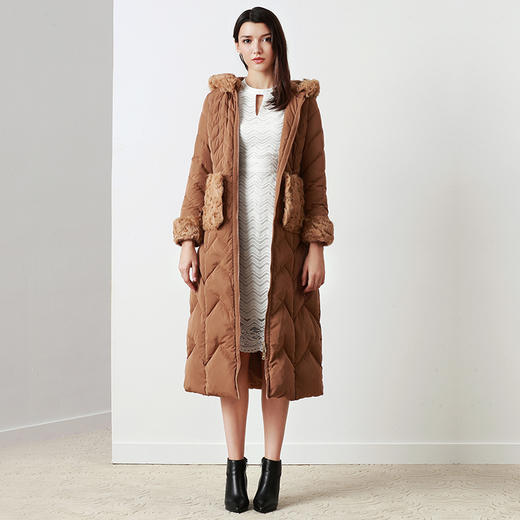 EITIE爱特爱品牌女装冬款时尚加厚保暖鹅绒连帽羽绒服长款5611314 商品图2