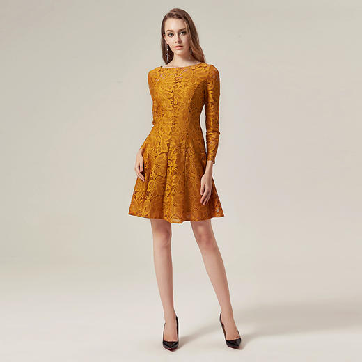 EITIE爱特爱品牌女装秋款修身镂空蕾丝长袖连衣裙气质短裙5807506 商品图2