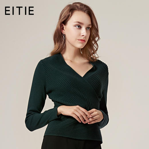 EITIE爱特爱品牌女装秋季修身V领纯色毛针织衫女长袖5601314 商品图1