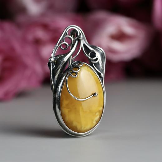 欧洲古董原装蜜蜡镶银项坠胸针两用 商品图0