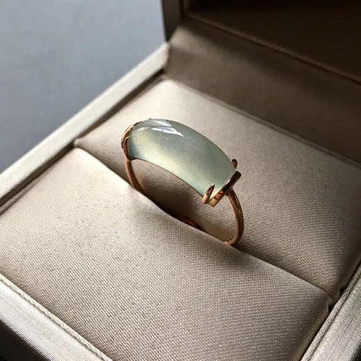 设计师款高冰种翡翠戒指 商品图0