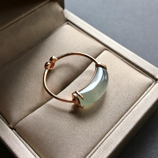 设计师款高冰种翡翠戒指 商品图5