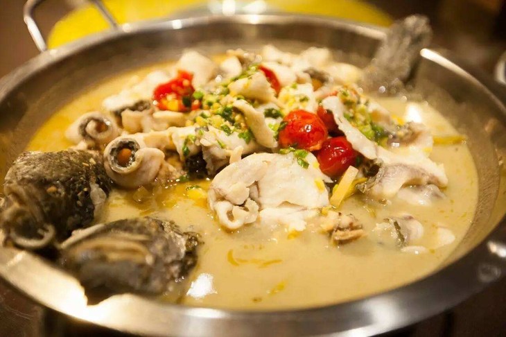 75元抢购原价188元双鱼座鱼火锅套餐秘制豇豆锅底3斤江团花鲢2选1吐司