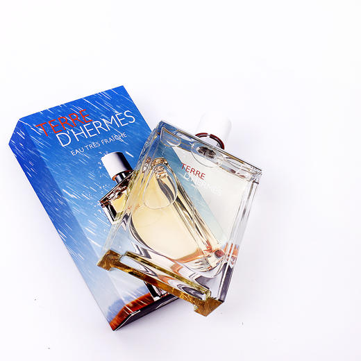 停产！爱马仕 雨后大地 Terre d'Hermes Eau Tres Fraiche 分装 商品图5