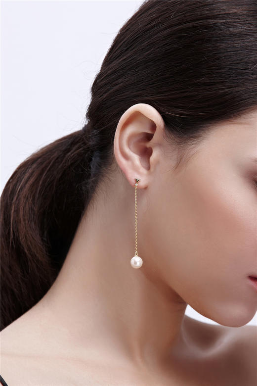  Pearl moments V 字长款珍珠耳线耳环 商品图9