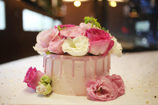 女士款  粉白色系  鲜花 商品图0